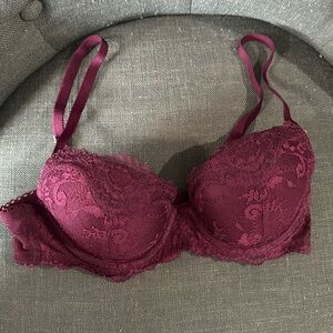 Victoria’s Secret dream angels lace bra burgundy 32C